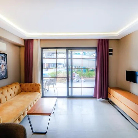 Studio Flat With Pool In フェティエ
