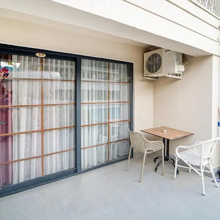 アパート Studio Flat With Pool In フェティエ